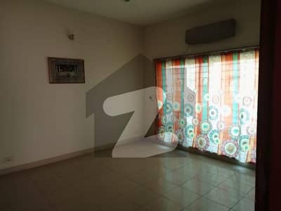 17 Marla 04 Bedrooms House Is Available For Rent In Askari 10 Sector F Lahore
