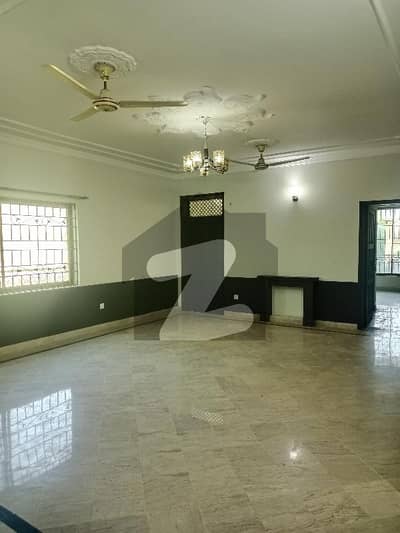 A Beautiful Renwated Upper Portion Available for Rent in f-11 Islamabad