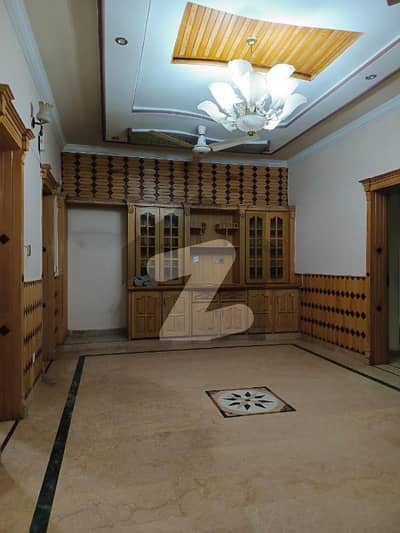 جی ۔ 11 اسلام آباد میں 3 کمروں کا 6 مرلہ بالائی پورشن 65.0 ہزار میں کرایہ پر دستیاب ہے۔