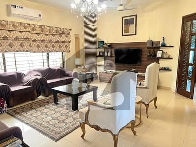 20 Marla Owner Build Modern Design Full Basement House For Sale In DHA Phase 8 Eden City