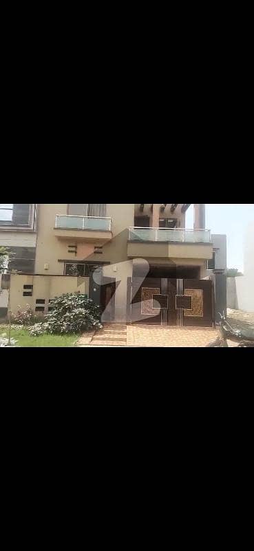 5 marla House for Rent with very affordable price at brilliant location in C block bahria orchard lahore