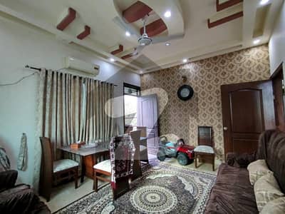 نارتھ ناظم آباد ۔ بلاک آئی نارتھ ناظم آباد,کراچی میں 3 کمروں کا 6 مرلہ بالائی پورشن 1.45 کروڑ میں برائے فروخت۔