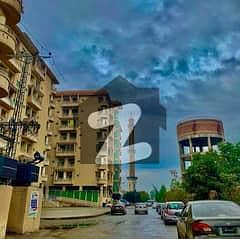 7 Marla flat for sale deans heights in Hayatabad 2nd floor 3bads with bath kitchen tv lunch & hall
