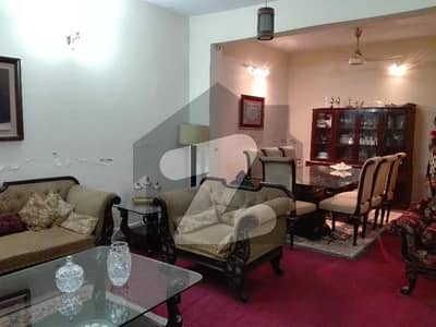 A Stunning House Is Up For Grabs In Model Town - Block D Lahore