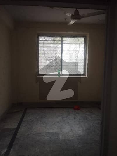 E-11 Golda area 2 bedroom flat portion available for rent