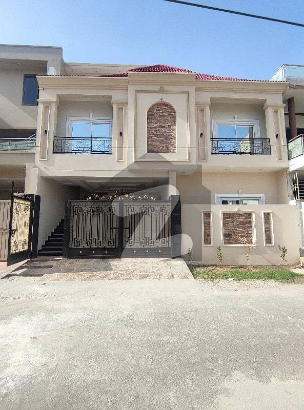 Allama Iqbal Avenue 7 Marla Proper Double Story House For Sale