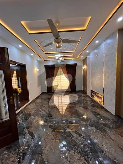 10 Marla New House For Sale At Very ideal Location In Bahria Town Lahore