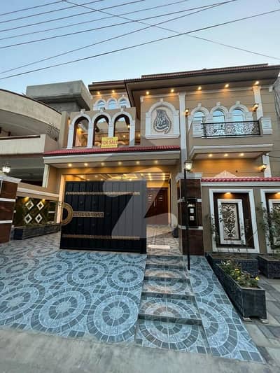 10 Marla Brand New Luxery Leatest Accomodation Spanish Style Luxery House First Entry Owner Built Available For Sale In PIA Housing Society Near Johertown Lahore