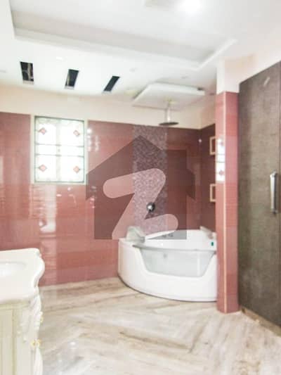 2 Kanal Luxury Modern Design House Available for Rent