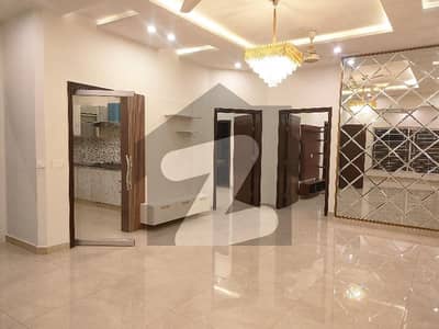 ایڈن سٹی ایڈن,لاہور میں 4 کمروں کا 10 مرلہ مکان 3.99 کروڑ میں برائے فروخت۔