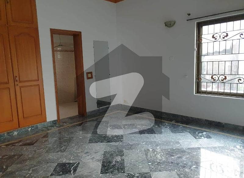 1 Kanal Upper Portion For Rent In DHA Lahore Phase 4 Near Mosque