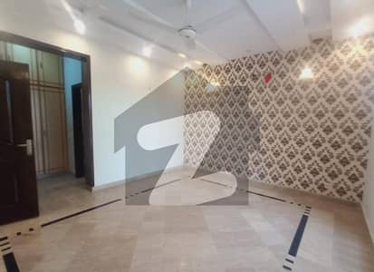 1 Kanal Beautiful Upper Portion For Rent In Dha Phase 5