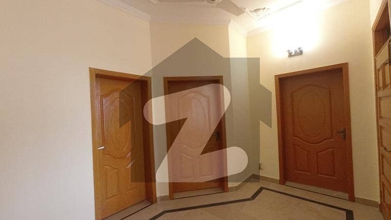 E-11 1250 Square Feet Flat Up For rent