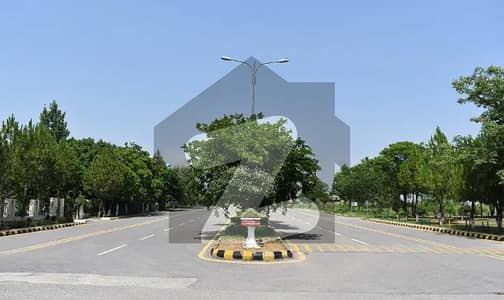 10 Marlas Best Location Park Facing Corner Plot For Sale In Engineers Cooperative Housing Society (ECHS), M Block, Islamabad