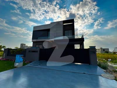 1 KANAL BRAND NEW LAVISH MODERN STYLE HOUSE IN BLOCK "X" IS AVAILABLE FOR SALE DIRECT FROM THE OWNER