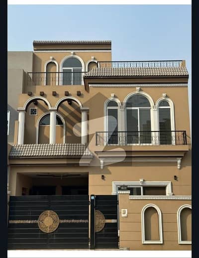 5 MARLA USED MOST BEAUTIFUL PRIME LOCATION HOUSE FOR SALE IN NEW LAHORE CITY PH 2.