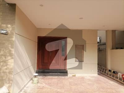 10 Marla House For Sale In Divine Gardens