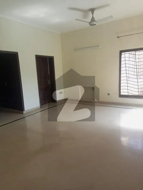 1 Kanal Upper Portion Available For Rent In Main Cantt.