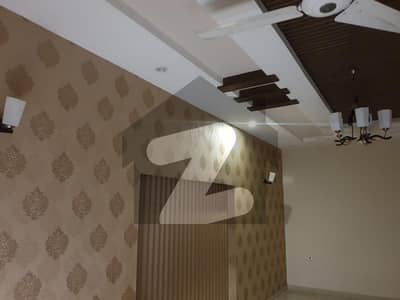 ڈی ایچ اے فیز 5 ڈیفنس (ڈی ایچ اے),لاہور میں 3 کمروں کا 5 مرلہ مکان 2.45 کروڑ میں برائے فروخت۔