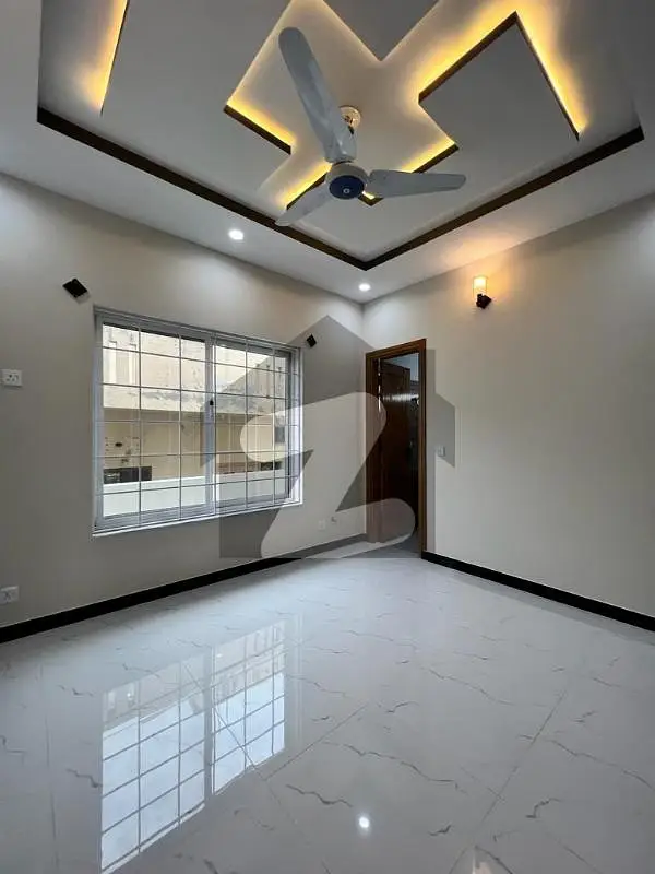 25/40 (4Marla)House Available For sale in G_13 Rent value 1.10Lakh