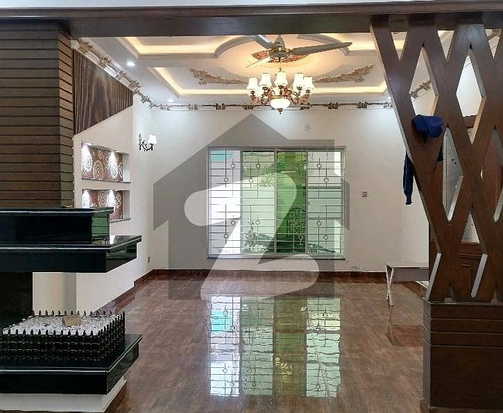 Gorgeous 1 Kanal House For Sale Available In Wapda Town