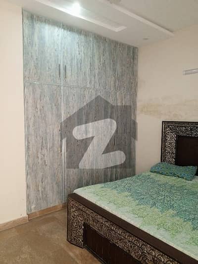 کیولری گراؤنڈ لاہور میں 4 کمروں کا 4 مرلہ مکان 2.5 کروڑ میں برائے فروخت۔