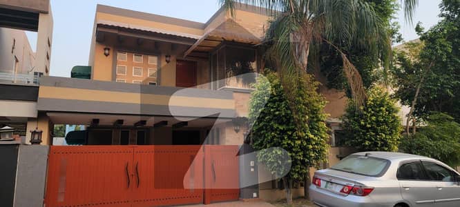 10 MARLA USED HOUSE FOR SALE BAHRIA TOWN LAHORE NEW SHAHEEN BLOCK