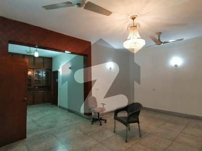 DHA 1 Kanal Excellent Lower Portion For Rent In Phase 3
