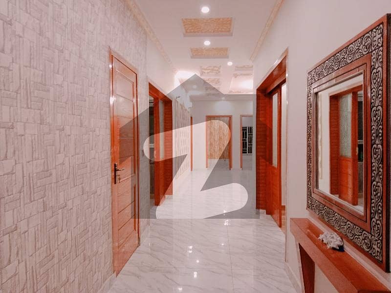 جوہر ٹاؤن فیز 1 جوہر ٹاؤن,لاہور میں 7 کمروں کا 1 کنال مکان 4.7 کروڑ میں برائے فروخت۔