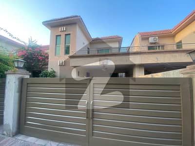 12 Marla 4 Bedrooms House For Rent