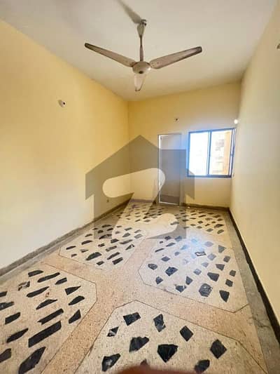 ڈی ایچ اے فیز 2 ایکسٹینشن ڈی ایچ اے ڈیفینس,کراچی میں 2 کمروں کا 4 مرلہ فلیٹ 47.0 ہزار میں کرایہ پر دستیاب ہے۔