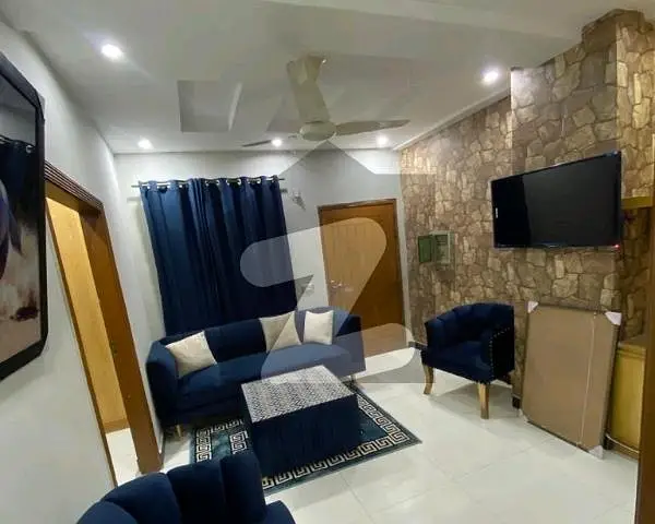 1200 Square Feet Flat For rent In Rs. 70000 Only