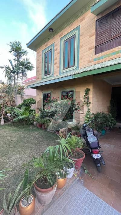 500 Sq. Yds. Maintained Bungalow For Sale At Main Khayaban-E-Shujaat, DHA Phase 5