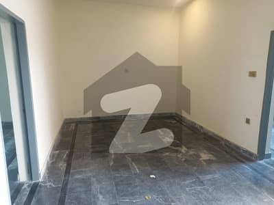 5 Marla Beautiful 2nd Portion For Rent Available In Nawaz Town