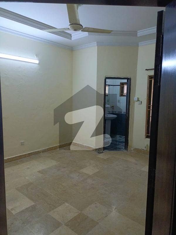 E -11-4 beautiful ground floor for rent