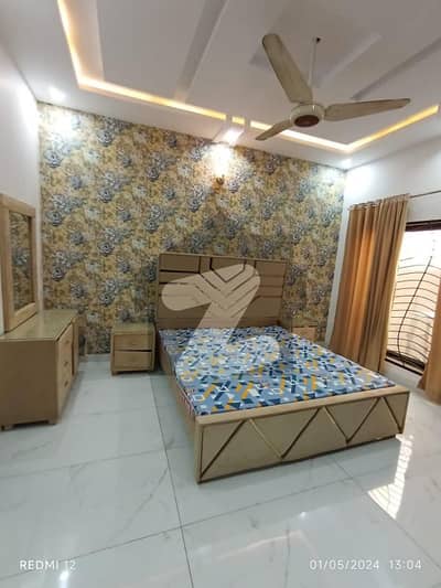 ڈی ایچ اے فیز 8 ڈیفنس (ڈی ایچ اے),لاہور میں 4 کمروں کا 10 مرلہ مکان 1.29 لاکھ میں کرایہ پر دستیاب ہے۔