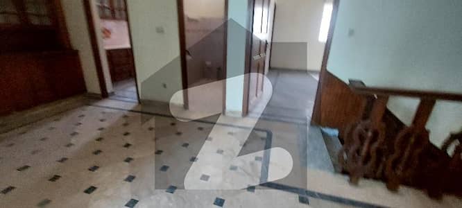 Wide Street Marble Flooring House For Sale