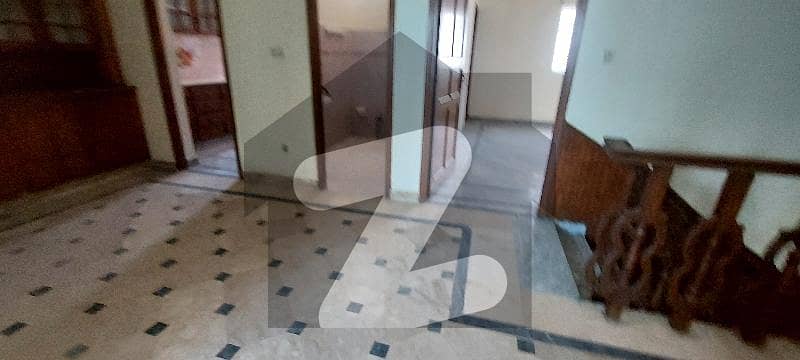 Wide Street Marble Flooring House For Sale