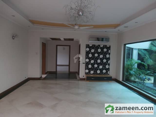 2 Kanal Used Bungalow For Sale in DHA Phase 3
