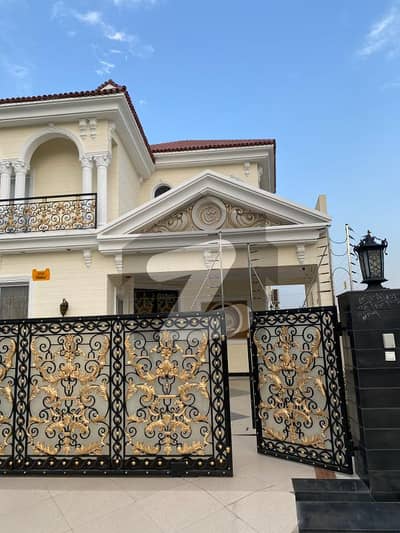 Fully Furnished Ultra Luxurious Spanish House 150ft Road For Sale