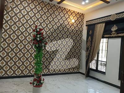 بحریہ ٹاؤن سیکٹر سی بحریہ ٹاؤن,لاہور میں 2 کمروں کا 5 مرلہ زیریں پورشن 35.0 ہزار میں کرایہ پر دستیاب ہے۔