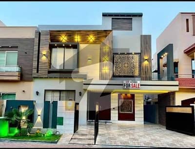 10 Marla Brand New House For Sale very reasonable price urgent sale Solid construction