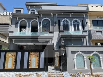 10 Marla House In 
Canal View Housing Scheme
 For Sale At Good Location