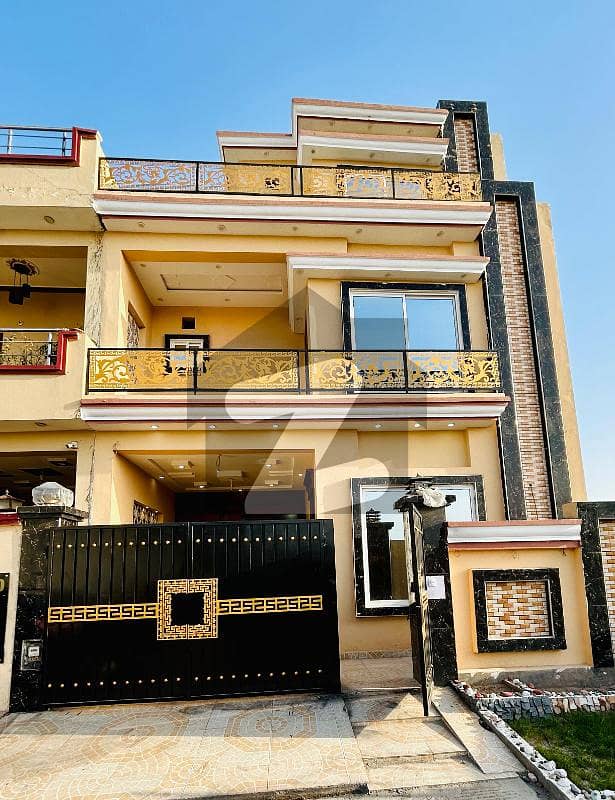پارک ویو سٹی ۔ ایگزیکٹو بلاک پارک ویو سٹی,لاہور میں 4 کمروں کا 5 مرلہ مکان 1.85 کروڑ میں برائے فروخت۔