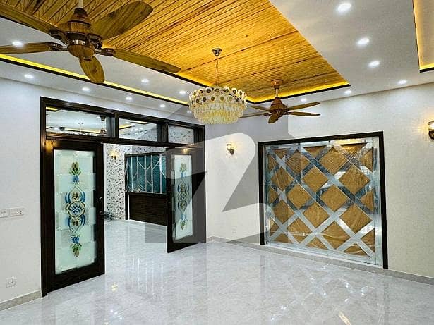 بحریہ ٹاؤن ۔ بلاک اے اے بحریہ ٹاؤن سیکٹرڈی,بحریہ ٹاؤن,لاہور میں 3 کمروں کا 5 مرلہ مکان 60.0 ہزار میں کرایہ پر دستیاب ہے۔