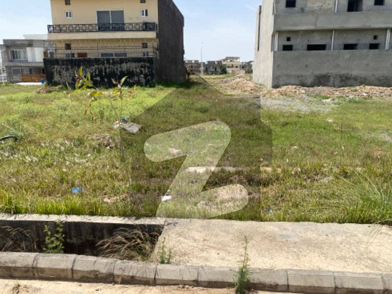 10 Marla Develop Possession 60 Feet Road Facing 400 Series Plot For Sale In Best Price