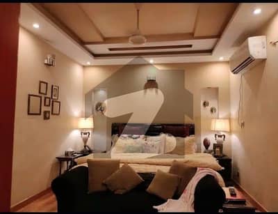 واپڈا ٹاؤن لاہور میں 3 کمروں کا 5 مرلہ مکان 2.36 کروڑ میں برائے فروخت۔