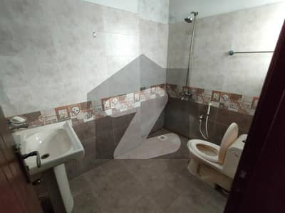 1 bedroom furnished apartment available for Rent in bahria town phase 4