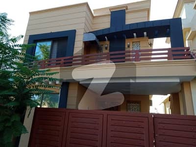 Bahria Town Phase 7 10 Marla Slightly Used House For Sale Neat Clean House No Same Issue No Crack Issues