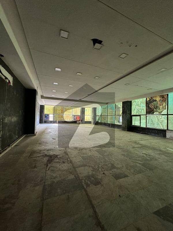 8 Marla Commercial First Floor Hall Available For Rent Near Shaukat Khanum Hospital